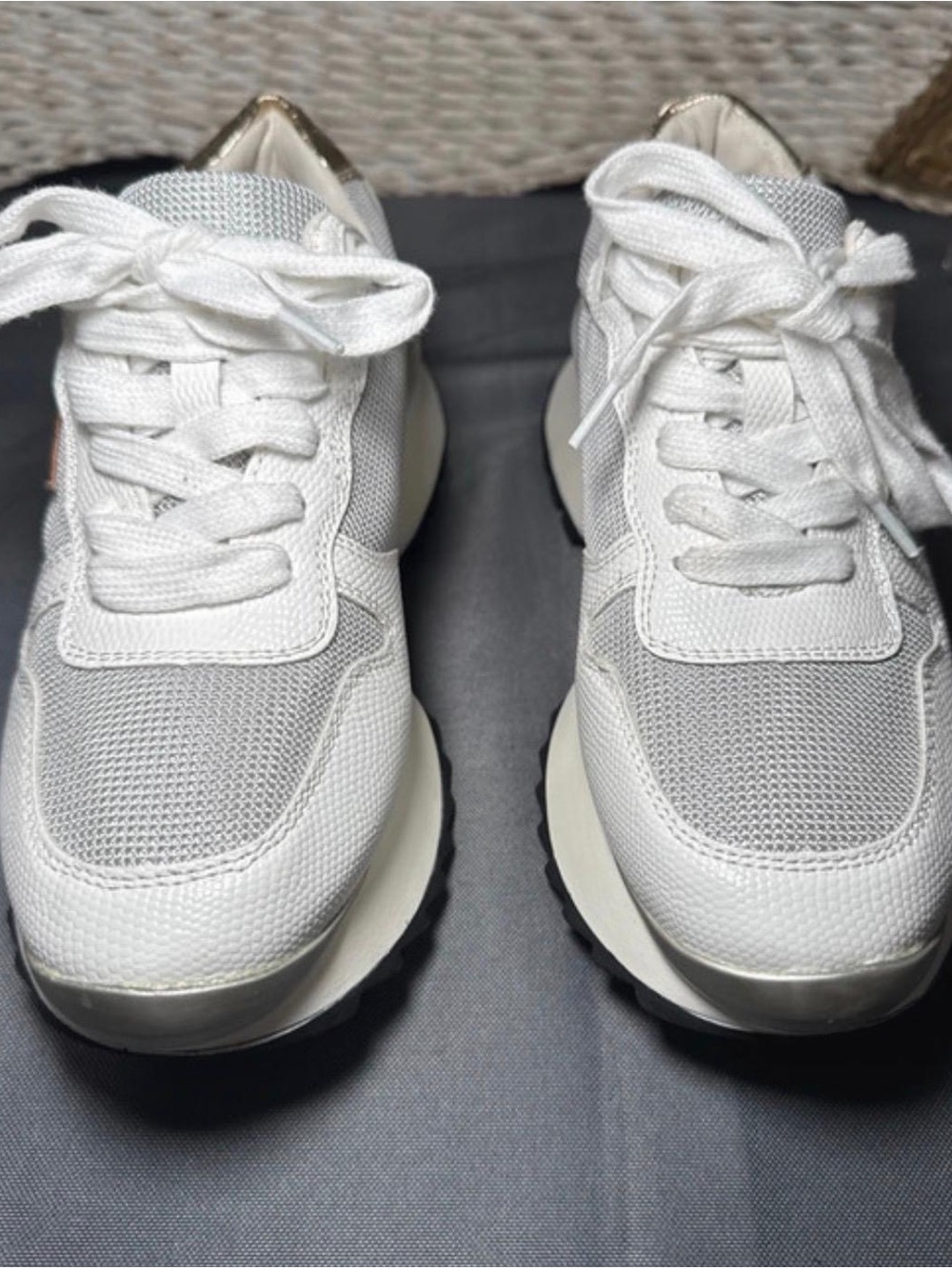 Women's White Mesh & SYNTHETIC Leather Fashion BKS with Cushioned Sole